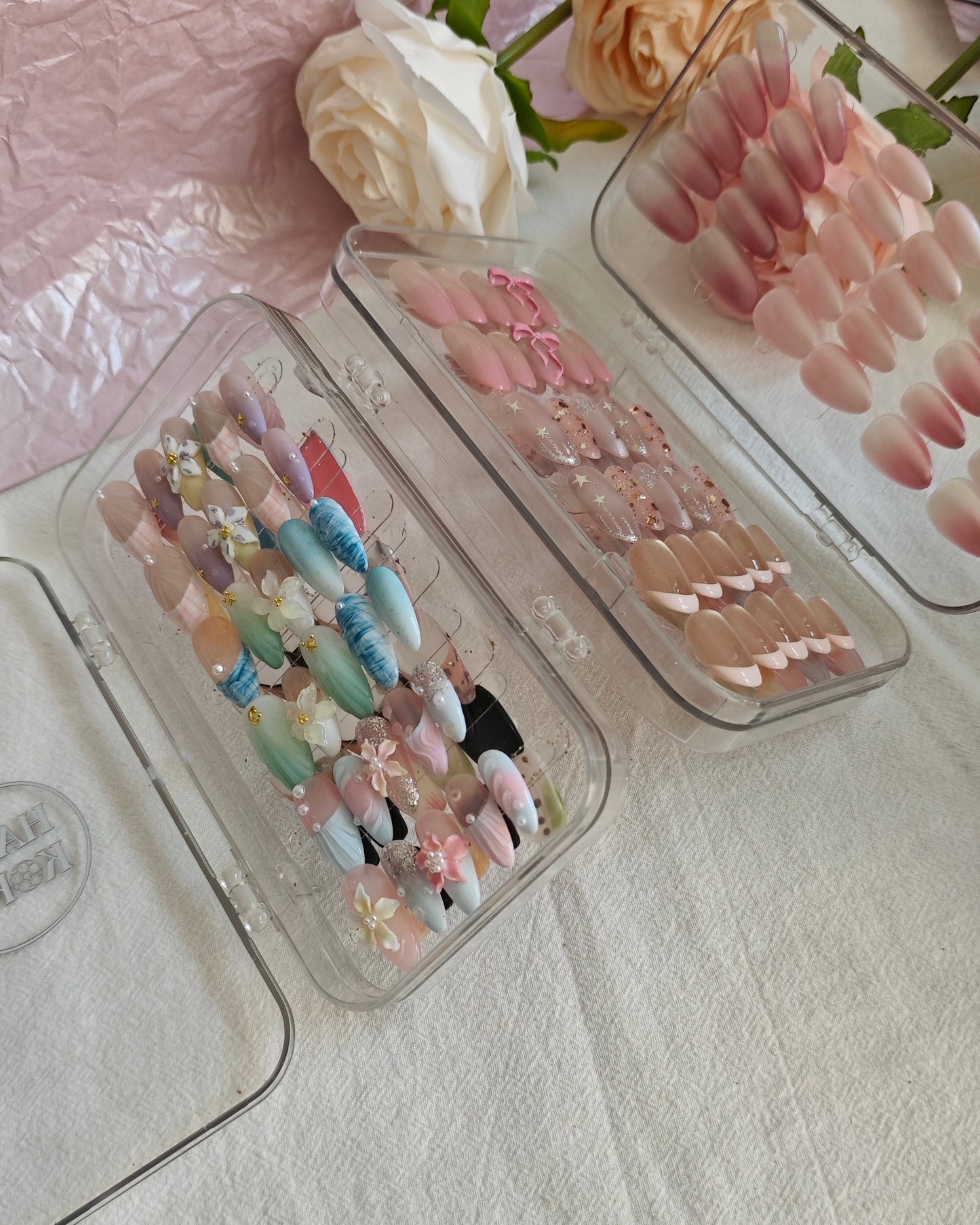 3-Fold Nail & Lash Storage Box – Portable Travel Organizer for Nails, Lashes & Beauty Accessories