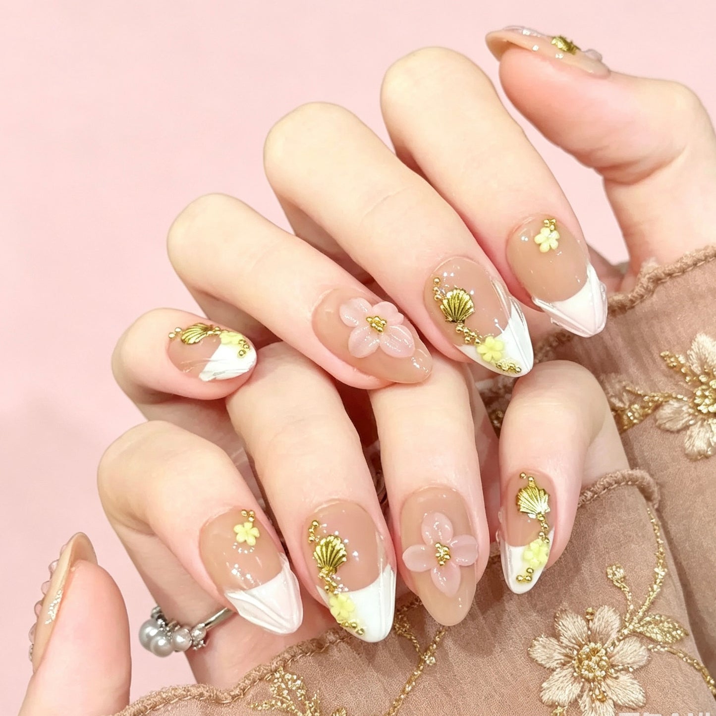Golden Seashell